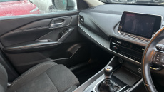 Nissan Qashqai 1.3 DiG-T MH Acenta Premium 5dr Petrol Hatchback